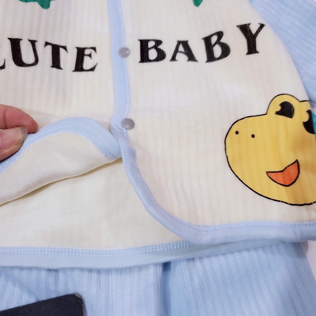 1006 Bộ sơ sinh cài giữa nhung lót lông mịn mềm hàng quảng châu loại 1 cho bé (3-8kg)