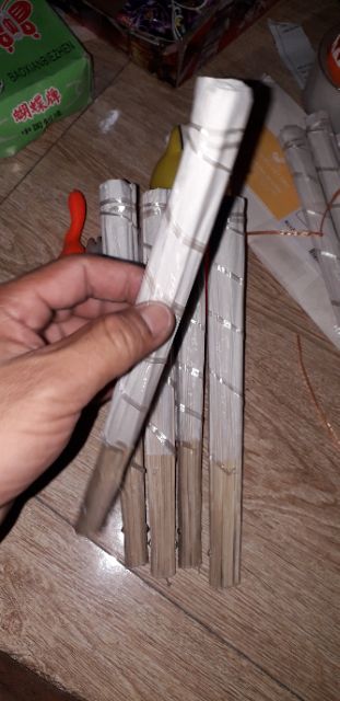 Một chiếc quạt bằng giấy rất đẹp