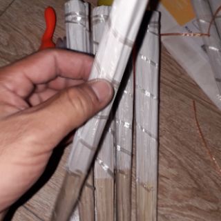 Một chiếc quạt bằng giấy rất đẹp