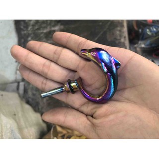 móc xe máy titan
