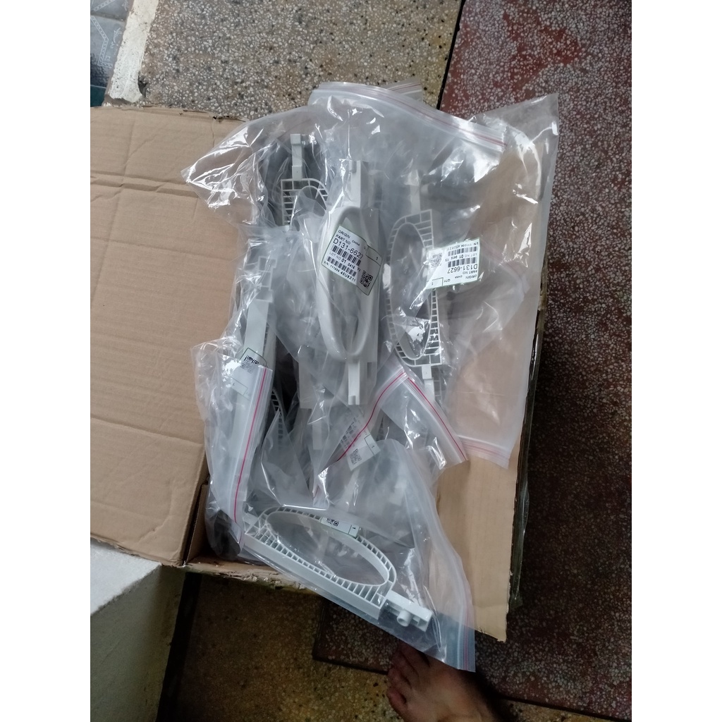 Tay cầm khay 1 2 3 ricoh 6002/6502/7502