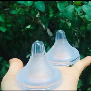 Núm ti thay thế cho một số bình sữa cổ rộng/cổ hẹp
