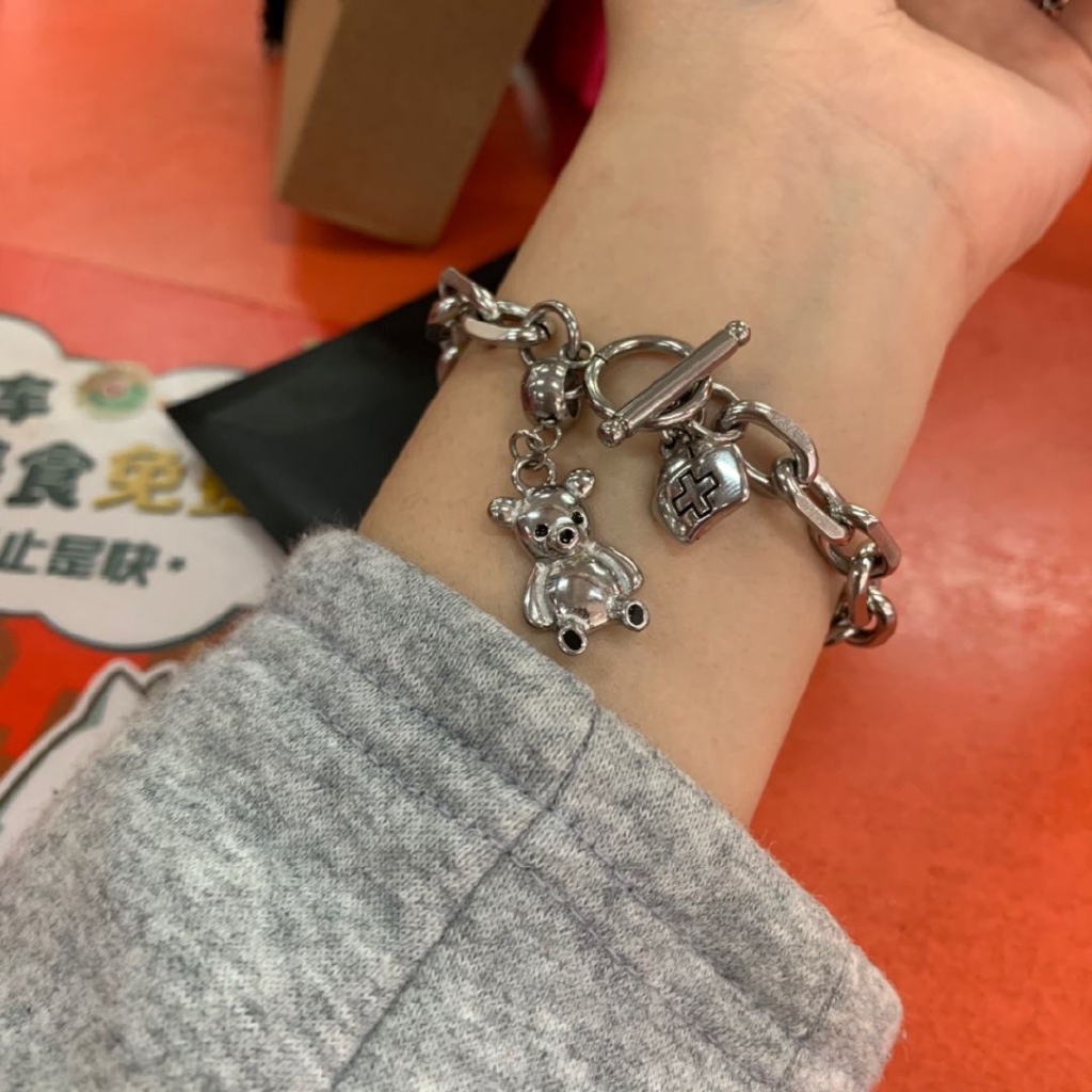 Vòng tay phối mặt hình chú gấu phong cách retro cá tính