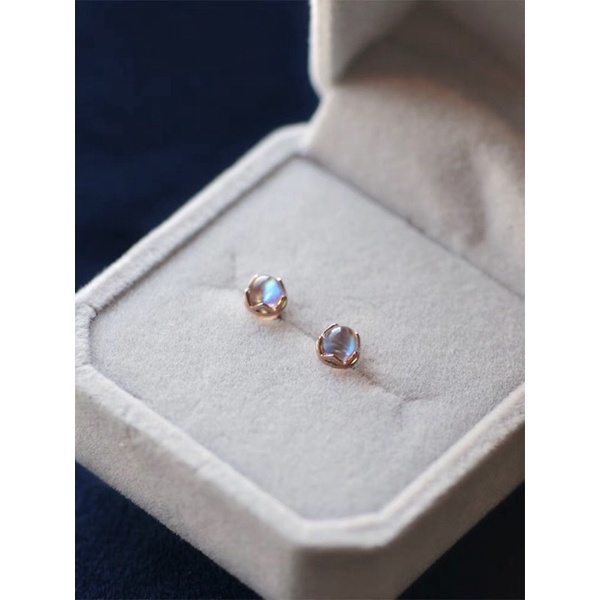 Bông tai tròn bạc đá Moonstone nhân tạo, khuyên tai bạc tròn đá mặt trăng nhân tạo Blackmeo