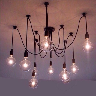 Đèn chùm nhện 10 đầu bóng trang trí shop rất phù hợp,dây nhựa đui sắt,bóng thuỷ tinh,màu đen rất dễ trang trí dây 1,2m