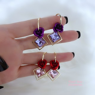 Bông tai hợp kim xi mạ hoa hồng đính viên đá có hai màu tím, đỏ, Hàn Quốc thiết kế
