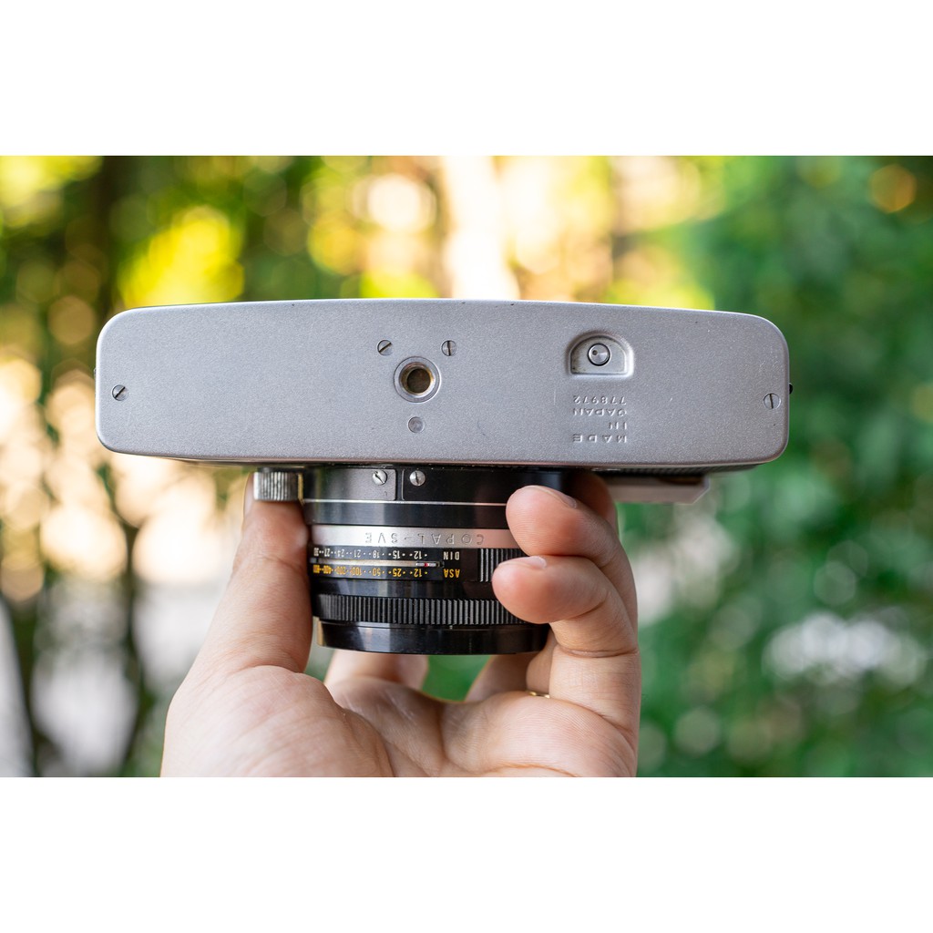 Máy ảnh vintage Konica SIII siêu đẹp