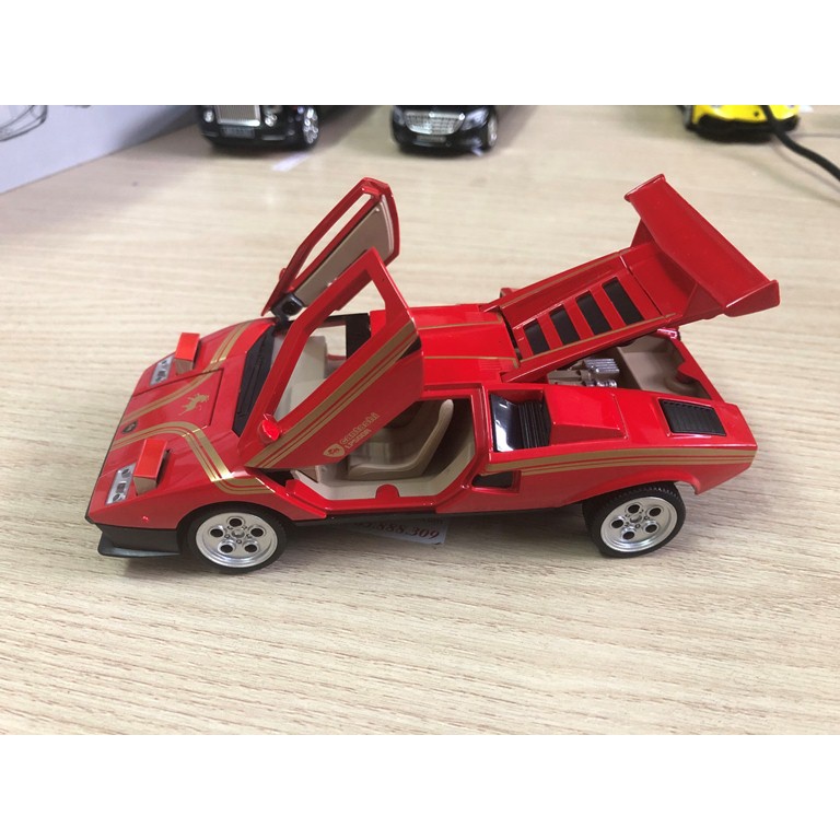 Mô hình xe cổ Lamborghini tỉ lệ 1:32 bằng hợp kim