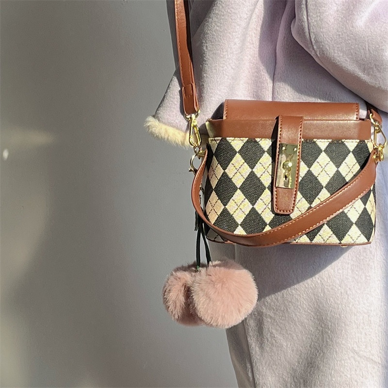 IELGY Túi Đeo Chéo Đính Đá Màu Sắc Tương Phản Phong Cách retro Thời Trang Cho Nữ