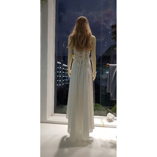 váy dạ hội trắng