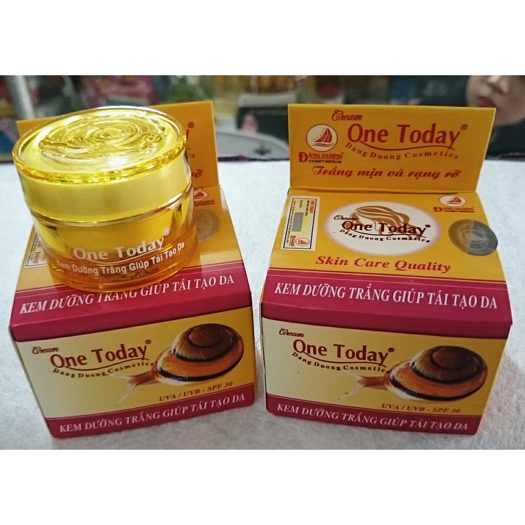 Kem dưỡng trắng giúp tái tạo da OneToday - 8g