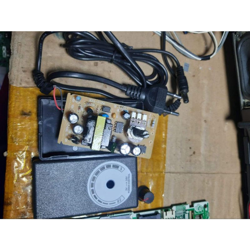 Adapter chỉnh dòng 3V-24V_ 0.1A-1A  đa dụng UY TÍN