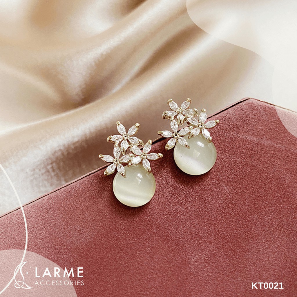 Khuyên tai, bông tai hạt ngọc trong suốt kết hợp ngôi sao titan Larme Accessories - KT0021