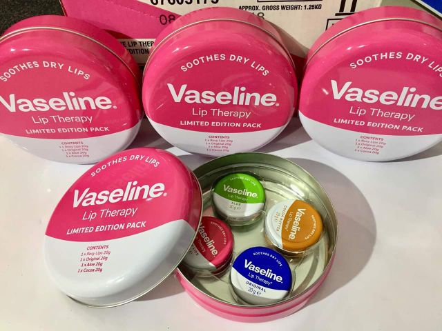 Son dưỡng môi vaseline hộp thiếc