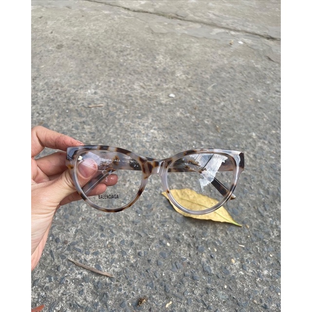 Mắt kính hiệu balenciaga 2hand