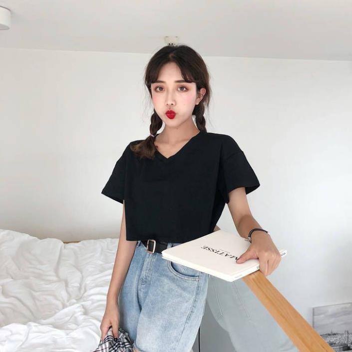 Áo croptop nữ tay ngắn cổ tim form rộng,  Croptop cổ chữ V dáng buông phong cách Hàn Quốc | BigBuy360 - bigbuy360.vn
