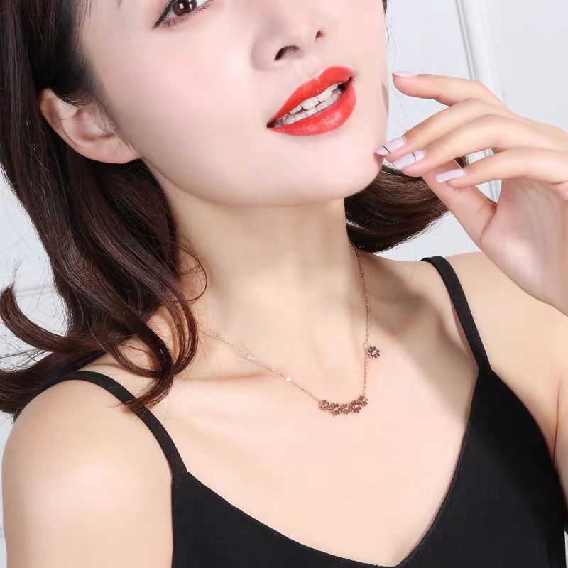 Dây Chuyền Thép Titan Mạ Vàng Hồng 18K Mặt Hình Hoa Cúc Nhỏ Phong Cách Cá Tính Phù Hợp Làm Quà Sinh Nhật