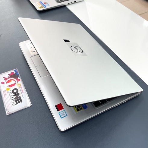 Laptop Dell inspiron 5570 Core i5 8250U/ Ram 16Gb/ Card rời Radeon R7 M440/ Màn 15.6 FHD.