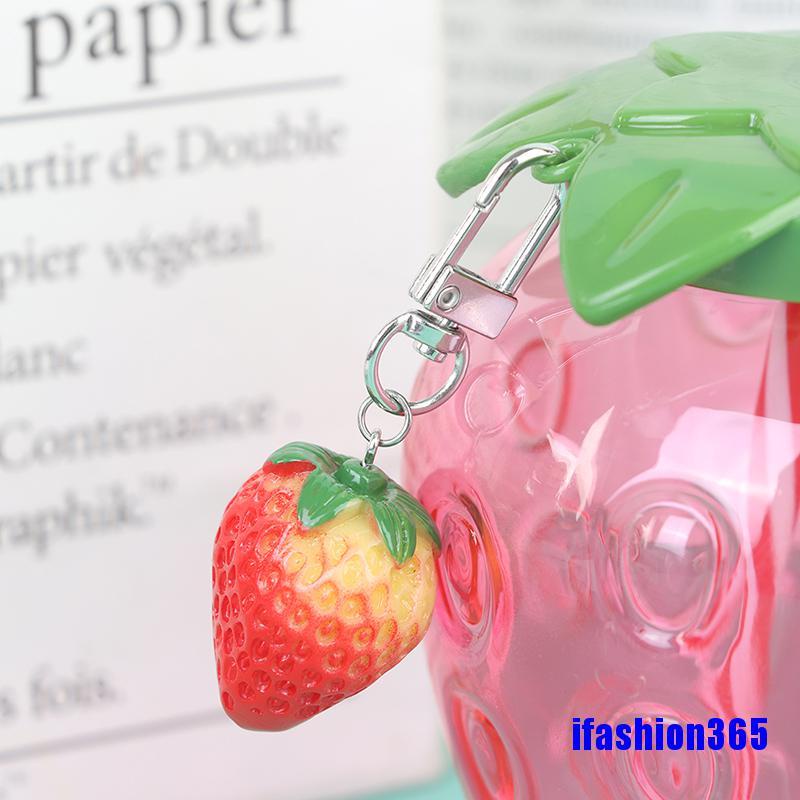 [Hàng mới về] Bình đựng nước bằng nhựa họa tiết dâu tây hoạt hình dễ thương tiện dụng