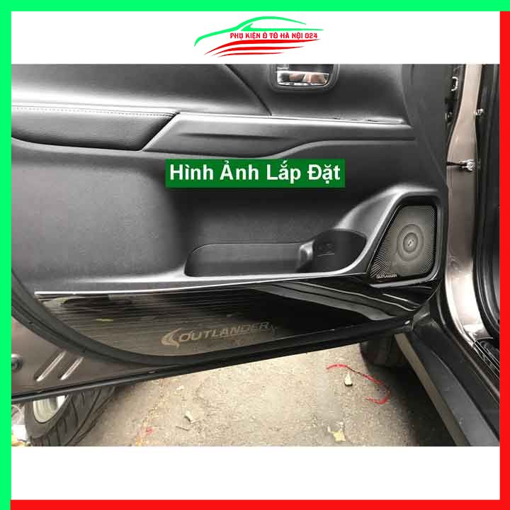 Bộ ốp màng loa Outlander 2018-2022 chuẩn theo xe vân Titan chống xước trang trí nội thất ô tô