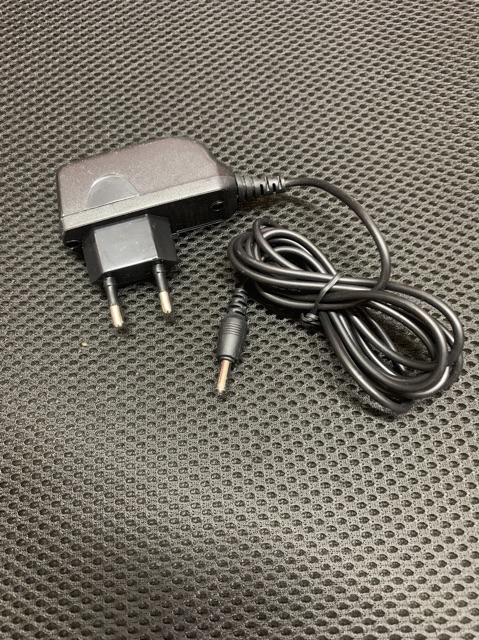 Cục sạc Nokia đầu tròn size lớn