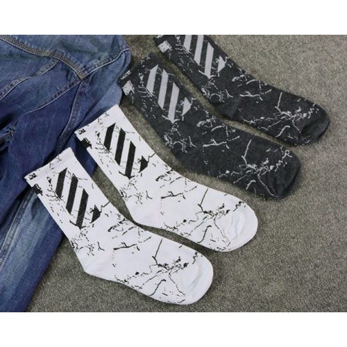 quần jean nam chất liệu bò dáng baggy màu đen và xanh co dãn tốt