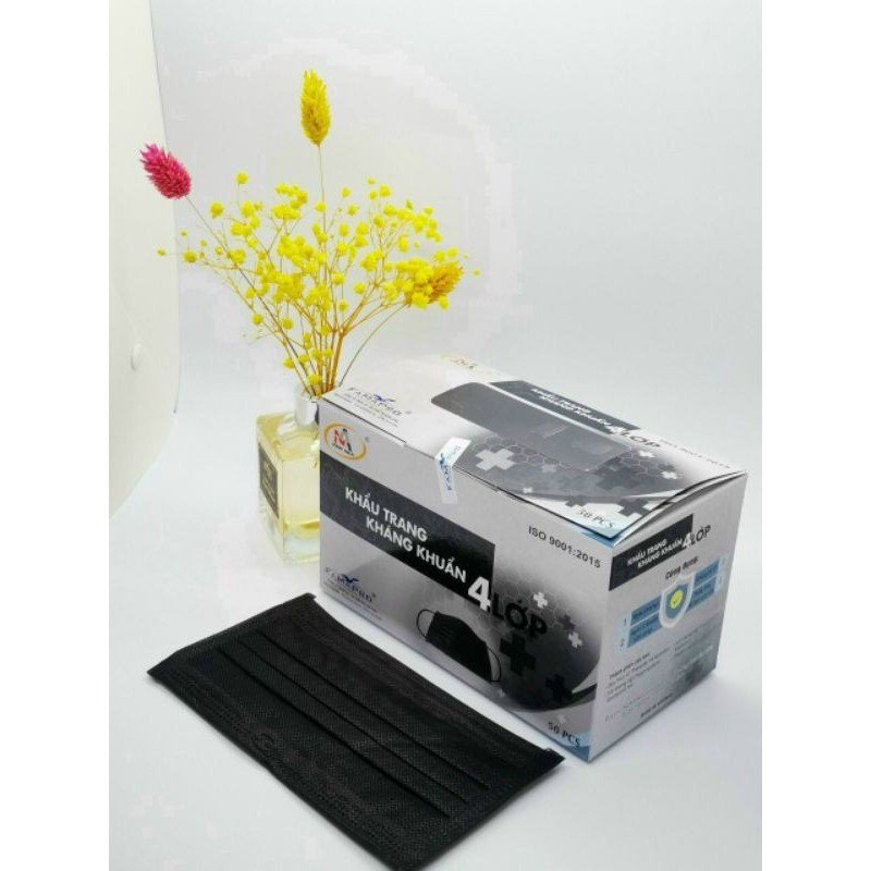 Khẩu trang y tế 4 lớp kháng khuẩn Famapro