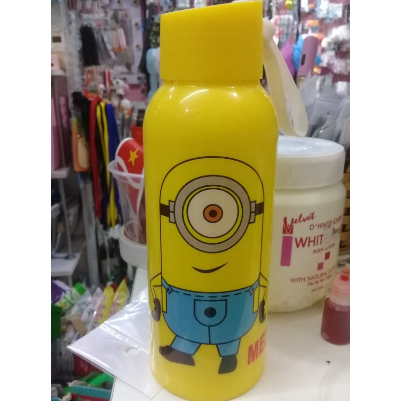 Bình nước minion