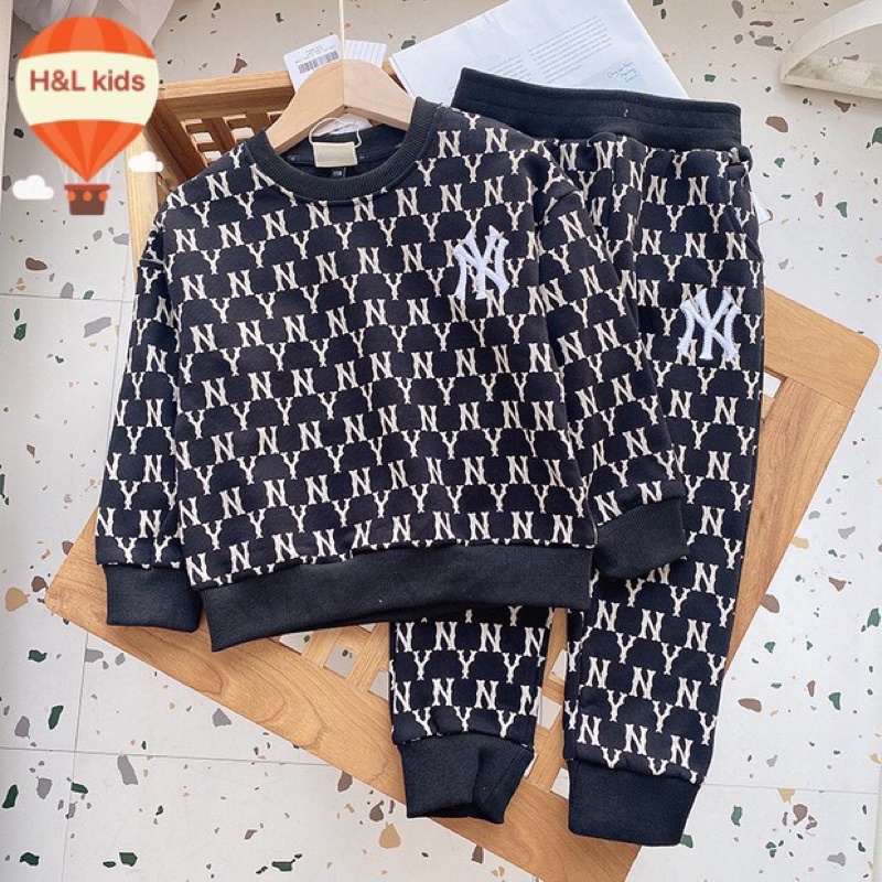 Bộ dài bé gái N.Y