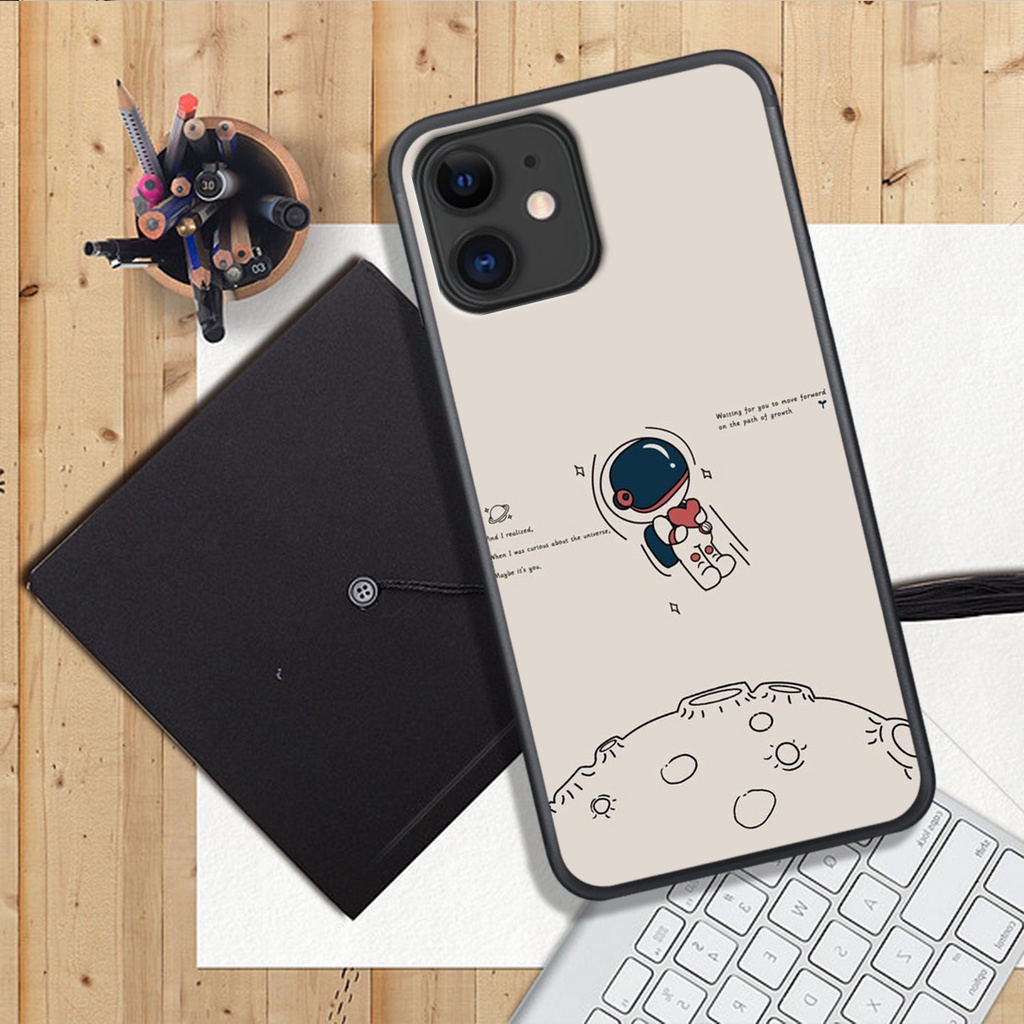 [ HOT BỎNG TAY] ỐP LƯNG IPHONE 11/11 PRO/11 PROMAX, IN HINH CHIBI PHI HÀNH GIA ĐÁNG YÊU, SIÊU CUTE.