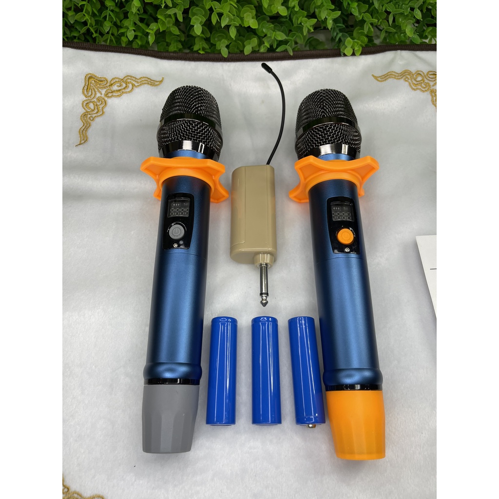Micro Không Dây QBL 826 Cao Cấp. Bộ 2 Micro QBL-826 Chuyên Cắm Loa Kéo, Âm Ly, Chống Hú Tốt. Bảo Hành 12 Tháng