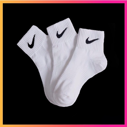 Tất vớ dệt kim thể thao Nike cổ cao,cổ lửng,cổ ngắn hàng cao cấp.Có bán sỉ,bán buôn đủ mã Adidas,Mizuno,Drew giá đẹp.