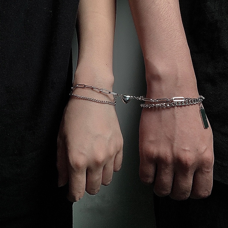 Vòng Tay Cặp Trái Tim Nam Châm Có Thể Hít Được Dễ Thương Cho Cặp Đôi