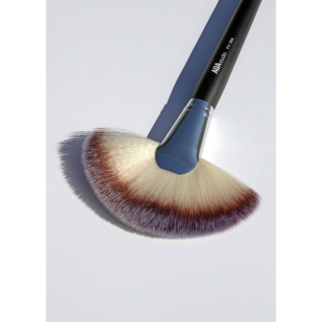 CỌ TRANG ĐIỂM AOA STUDIO F11 - LARGE FAN BRUSH