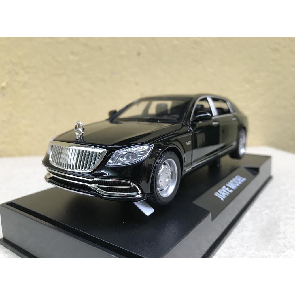 Mô hình xe ô tô Mercedes-MayBach S650 2022 1:32