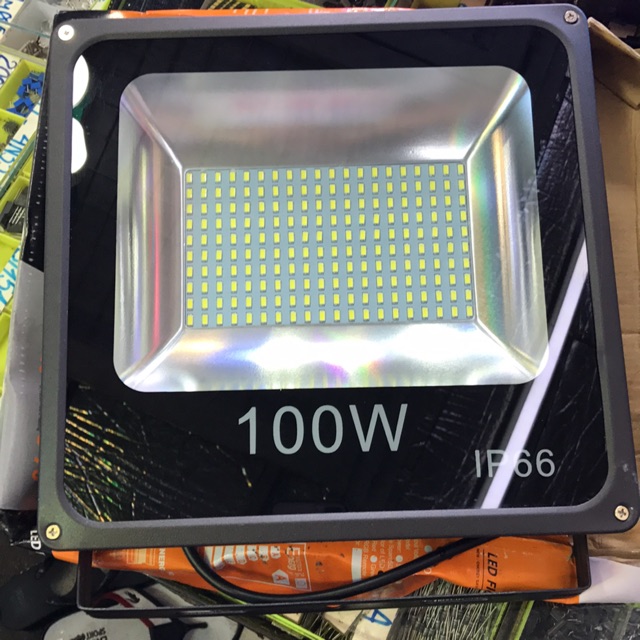 Đèn pha led 100w IP66
