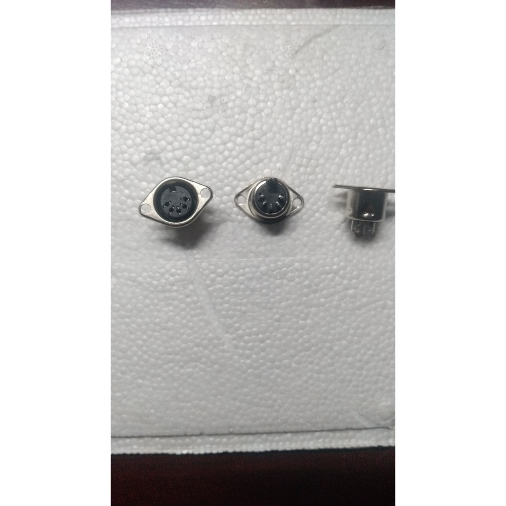 Đầu jack DIN cái  5 PIN gắn vỏ
