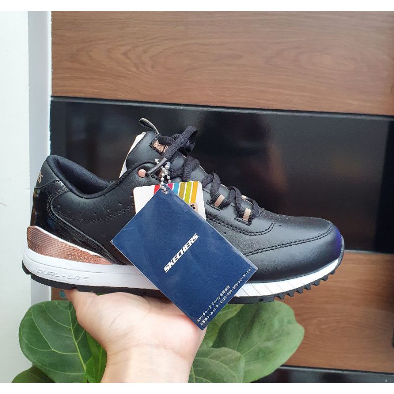 Giày sneakers SKECHERS da thật xuất xịn