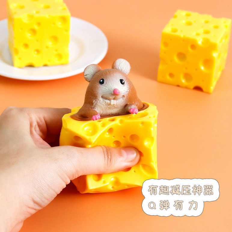 ẾCH NGỒI ĐÁY GIẾNG sóc gốc cây quishy đồ chơi bóp tay Mochi mềm mịn dễ thương chân thực giảm stress co dãn đàn hồi ngộ n