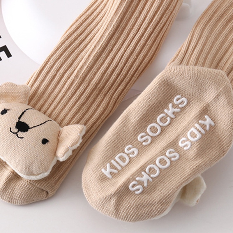 Tất cotton chống trượt thiết kế hình thú hoạt hình dễ thương cho bé