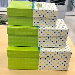 Hộp quà và mút