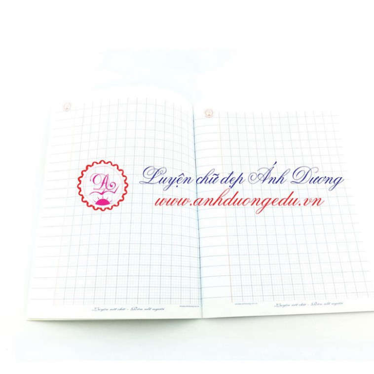 Vở Học Sinh 4 Ô Ly 80 Trang Bìa Ivory - Vở Ô Ly Cao Cấp Chống Lóa Mỏi Mắt, Kích Thước Li 2,5x2,5mm