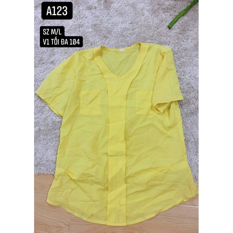 áo voan vàng size M/L. A123
