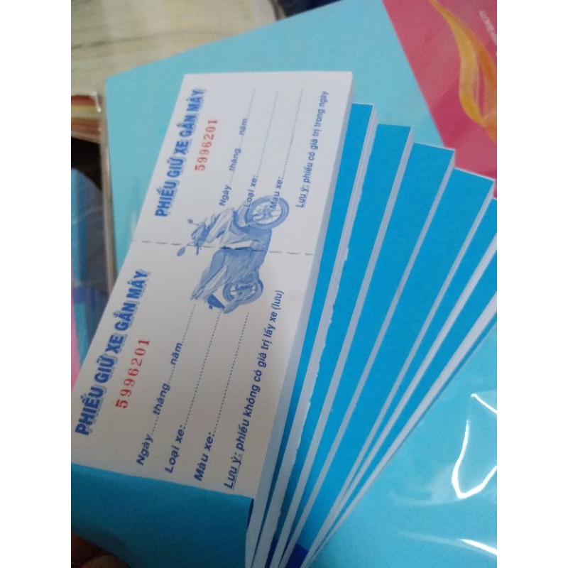 phiếu giữ xe gắn máy 10 cuốn