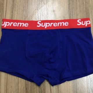 Đồ lót nam cao cấp Supreme để