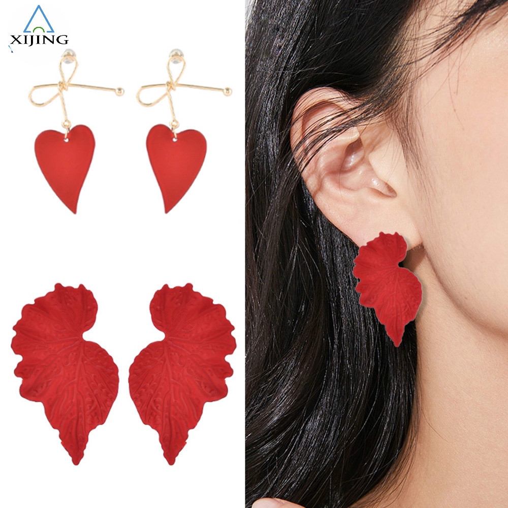 Bông Tai Dáng Dài Hình Chiếc Lá Và Trái Tim Phong Cách Hàn Quốc