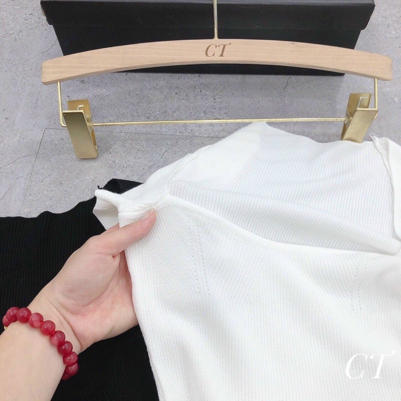 Áo cổ vuông siêu hot