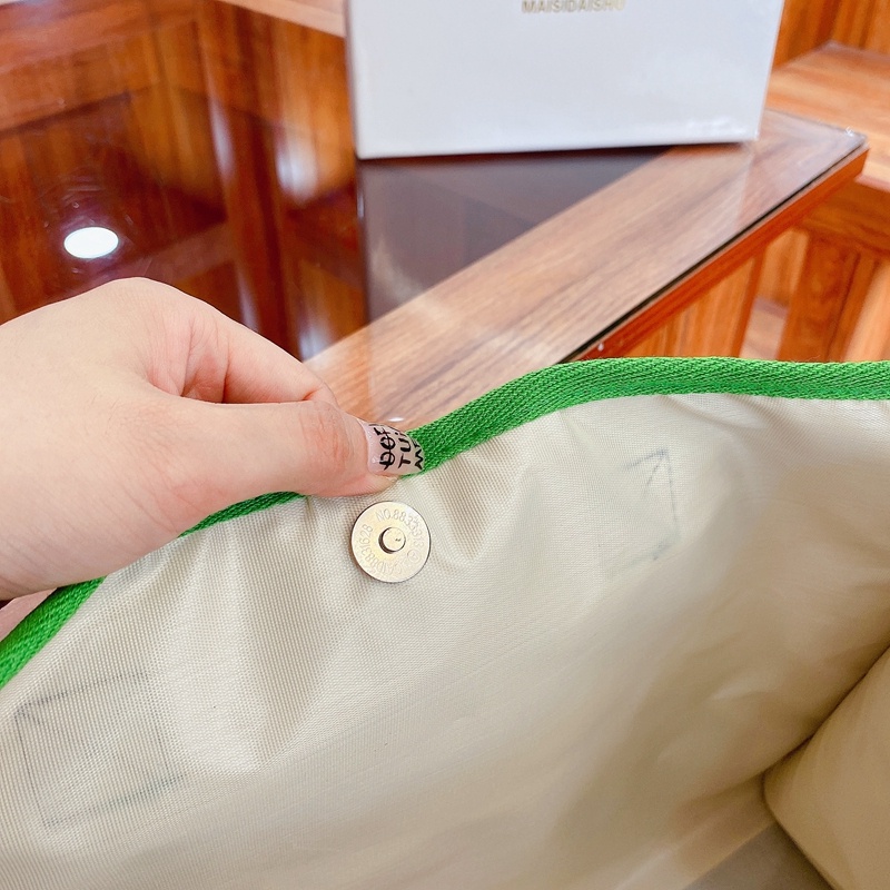 Túi Tote Đựng Mỹ Phẩm Có Khóa Kéo Họa Tiết Gấu Hoạt Hình Xinh Xắn