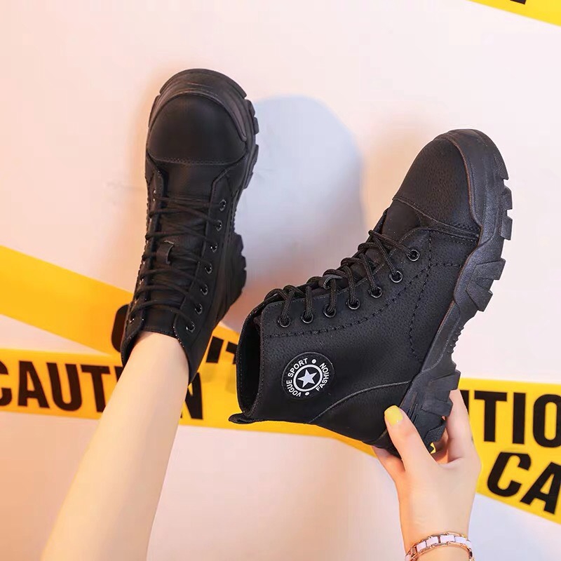 Giày Boot Thể Thao Cao Cổ Chât Da Mịn Đế Răng Cưa phối Logo Sườn Cực Chất H1(Fullbox) | BigBuy360 - bigbuy360.vn