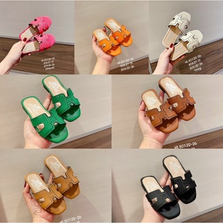 [GIÁ TỐT NHẤT SHOPEE] Dép HM Da Dập Lỗ Hottrend Cho Bé Gái Size 22-36